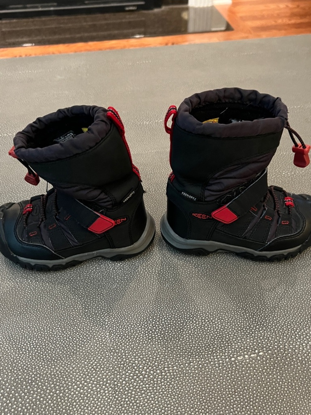 KEEN Kids Black with Red Trim Snow Boots
